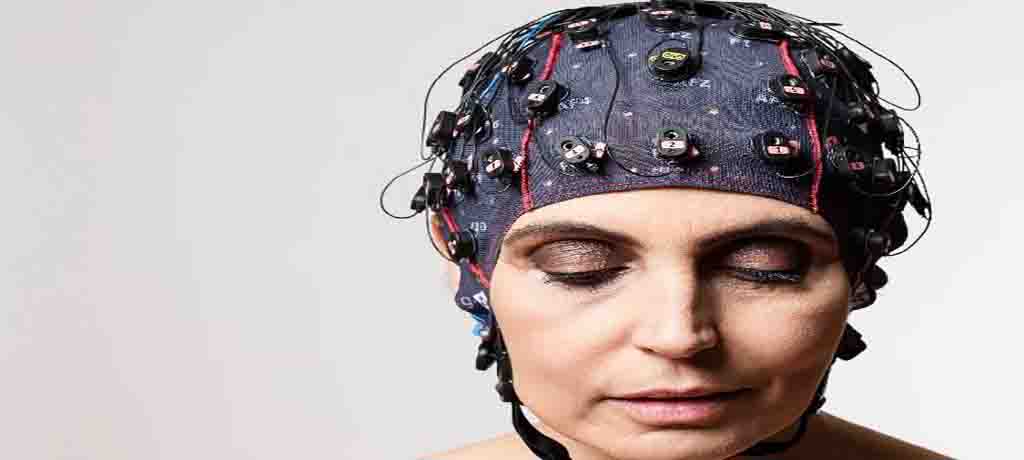 توسعه هوش مصنوعی با خواندن امواج مغزی