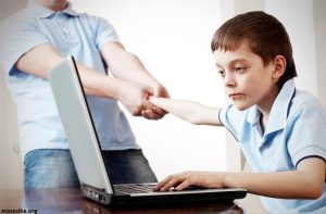 اعتیاد به بازی های آنلاین