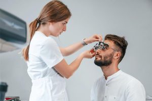 عینک هوشمند نابینایان