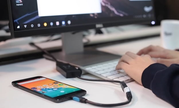 انتقال تصویر موبایل به مانیتور